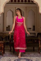 Women's Pink Bandhej Kurta Set with Pant and Blouse